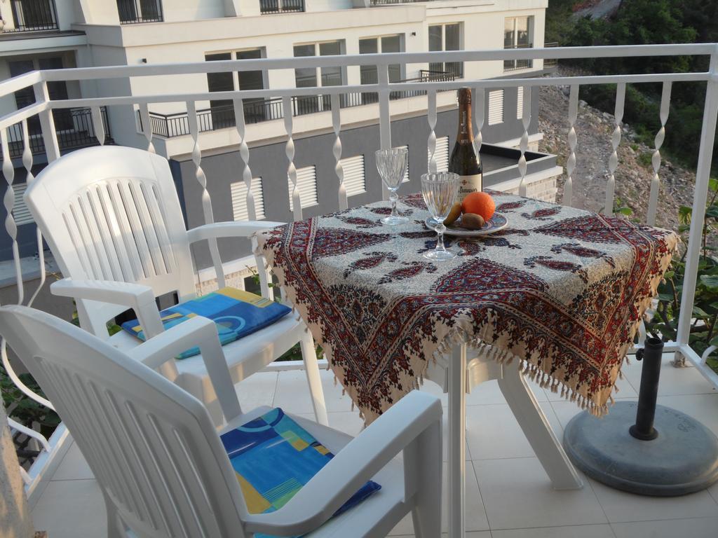 Apartments Slavica Jovanovic Свети Стефан Стая снимка