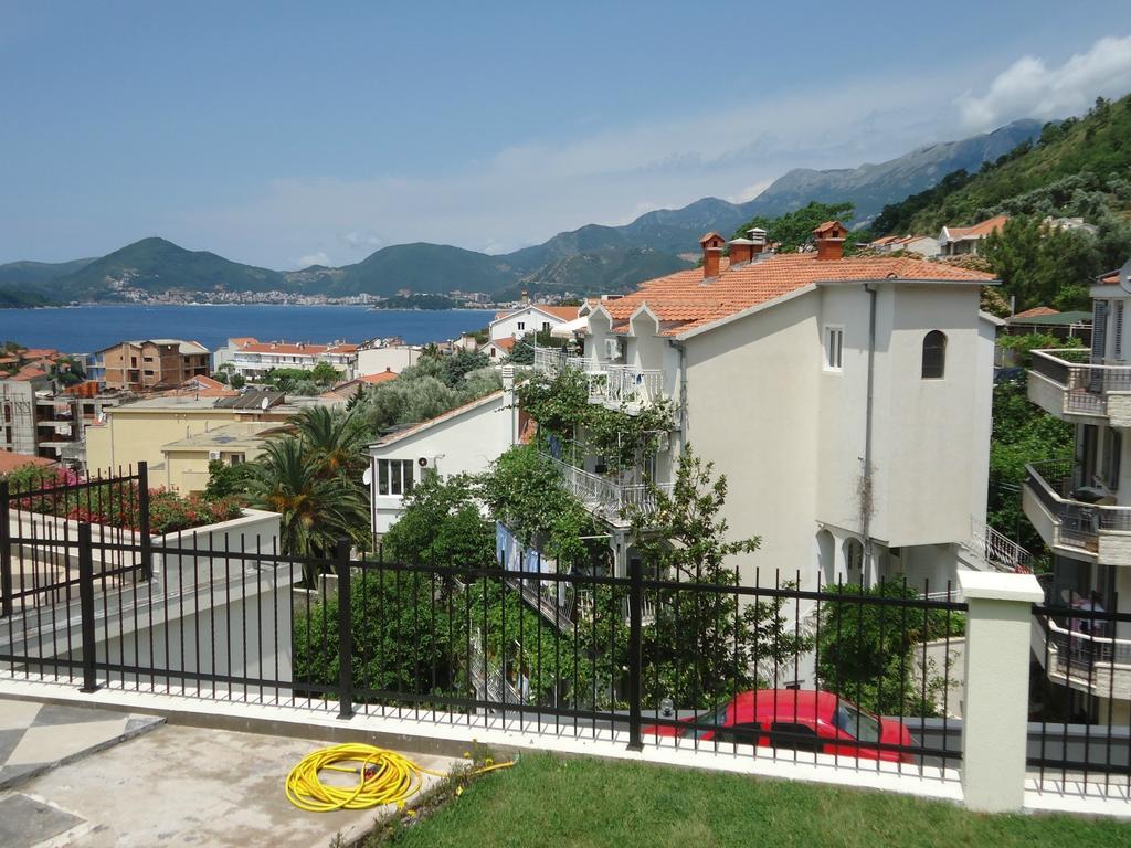 Apartments Slavica Jovanovic Свети Стефан Екстериор снимка