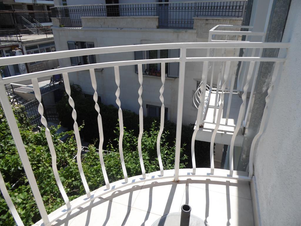 Apartments Slavica Jovanovic Свети Стефан Екстериор снимка