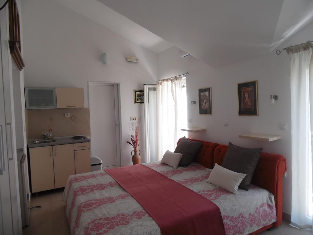 Apartments Slavica Jovanovic Свети Стефан Екстериор снимка