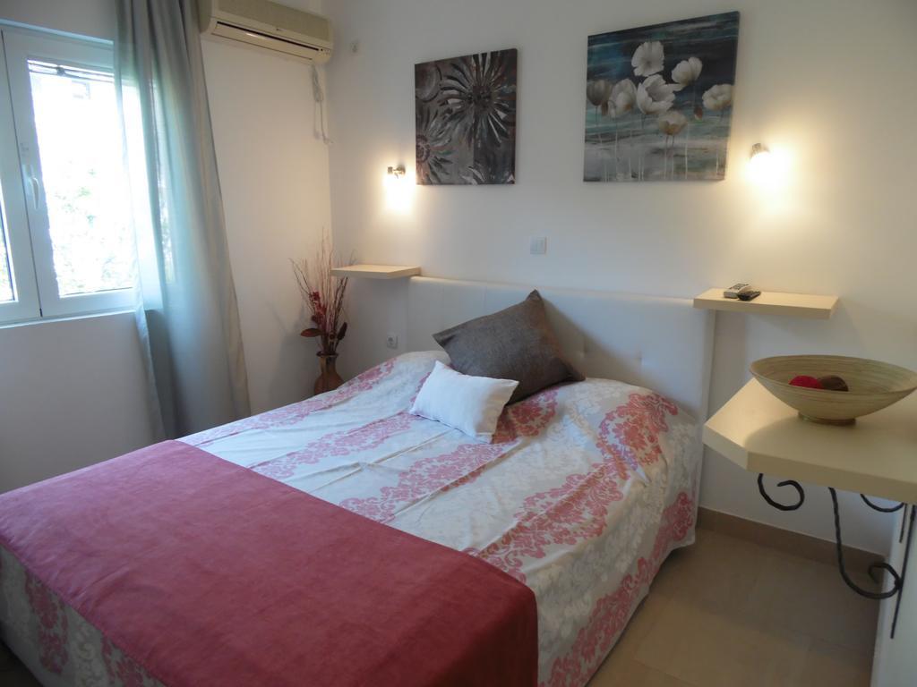 Apartments Slavica Jovanovic Свети Стефан Екстериор снимка
