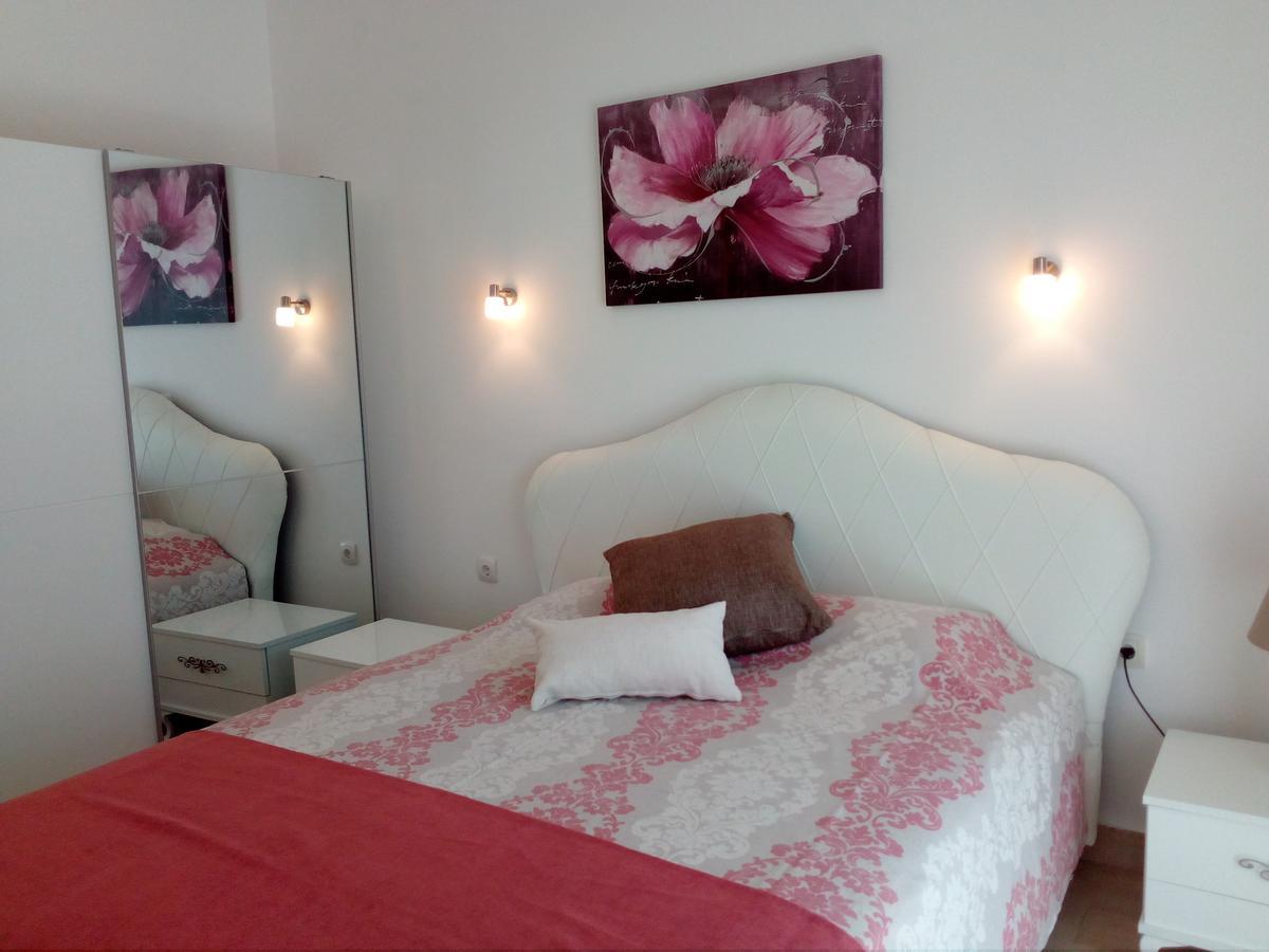 Apartments Slavica Jovanovic Свети Стефан Екстериор снимка