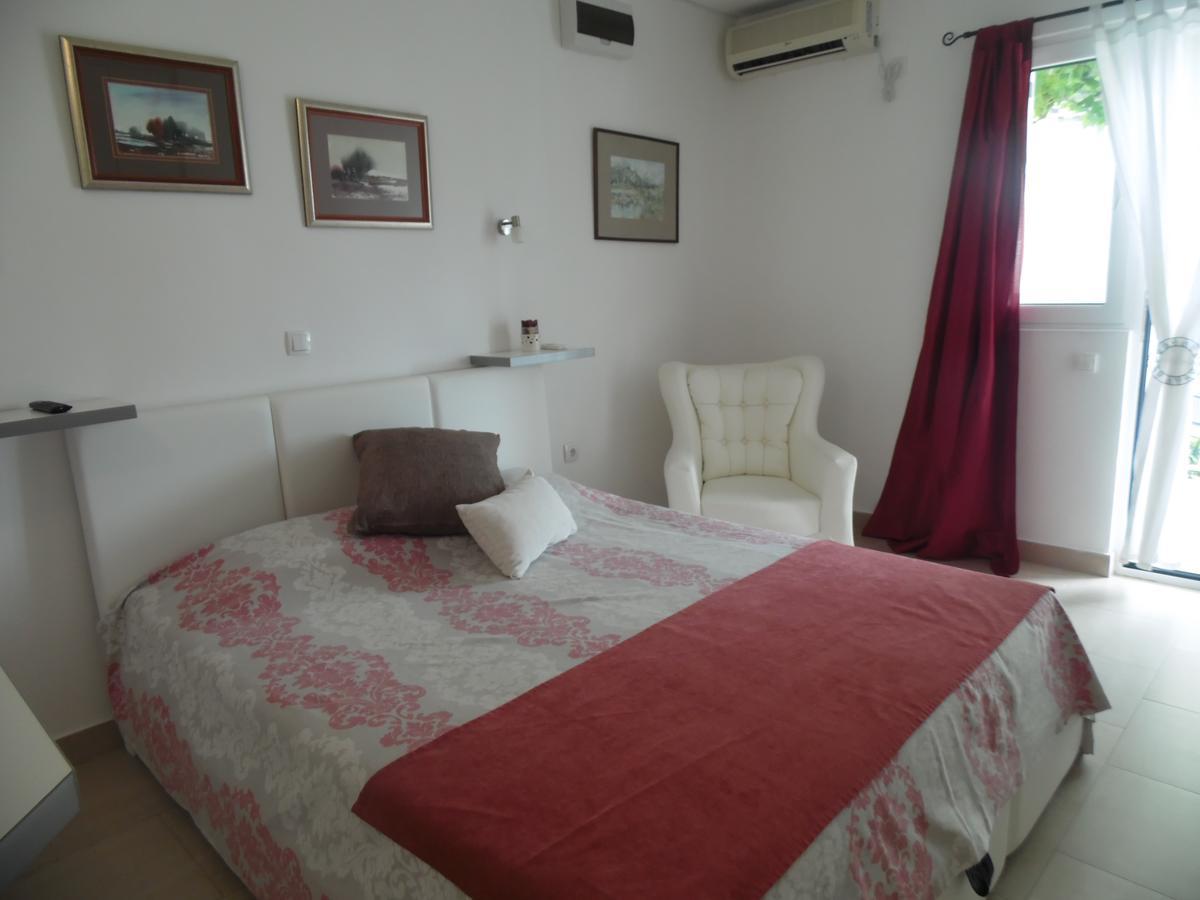 Apartments Slavica Jovanovic Свети Стефан Екстериор снимка