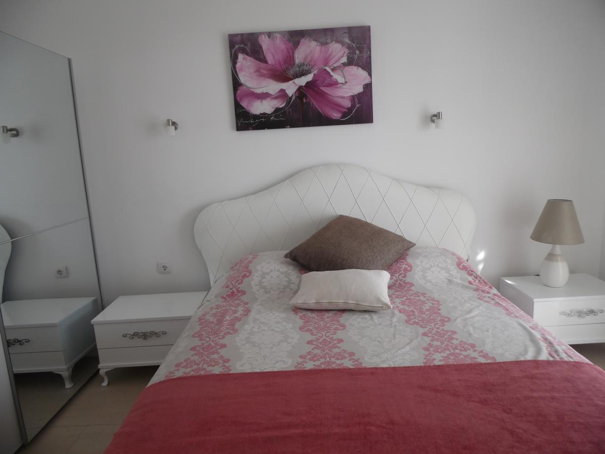 Apartments Slavica Jovanovic Свети Стефан Екстериор снимка